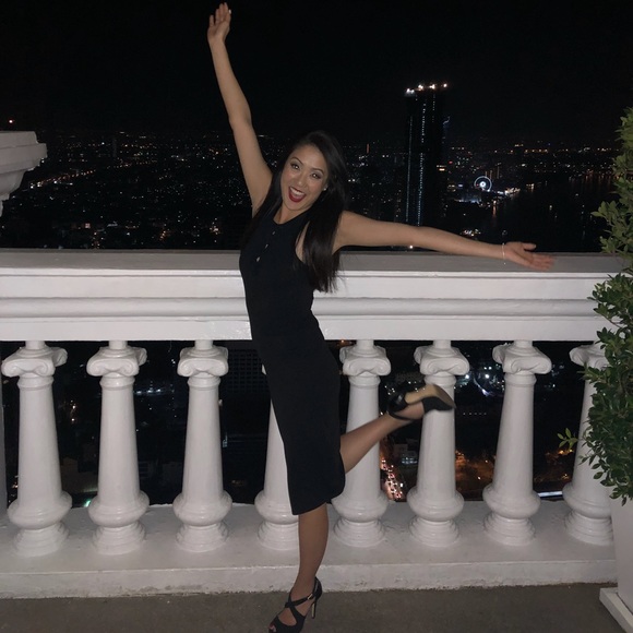 Meet your Posher, Kelli - Picture 1 of 1